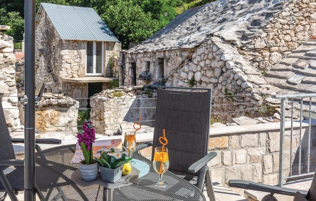 Villa Kristina - Ferienhaus Baska Voda - Topici, Private Outdoor Swimmingpool, Wifi Екстериор снимка