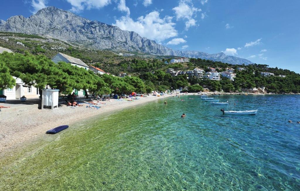 Villa Kristina - Ferienhaus Baska Voda - Topici, Private Outdoor Swimmingpool, Wifi Екстериор снимка