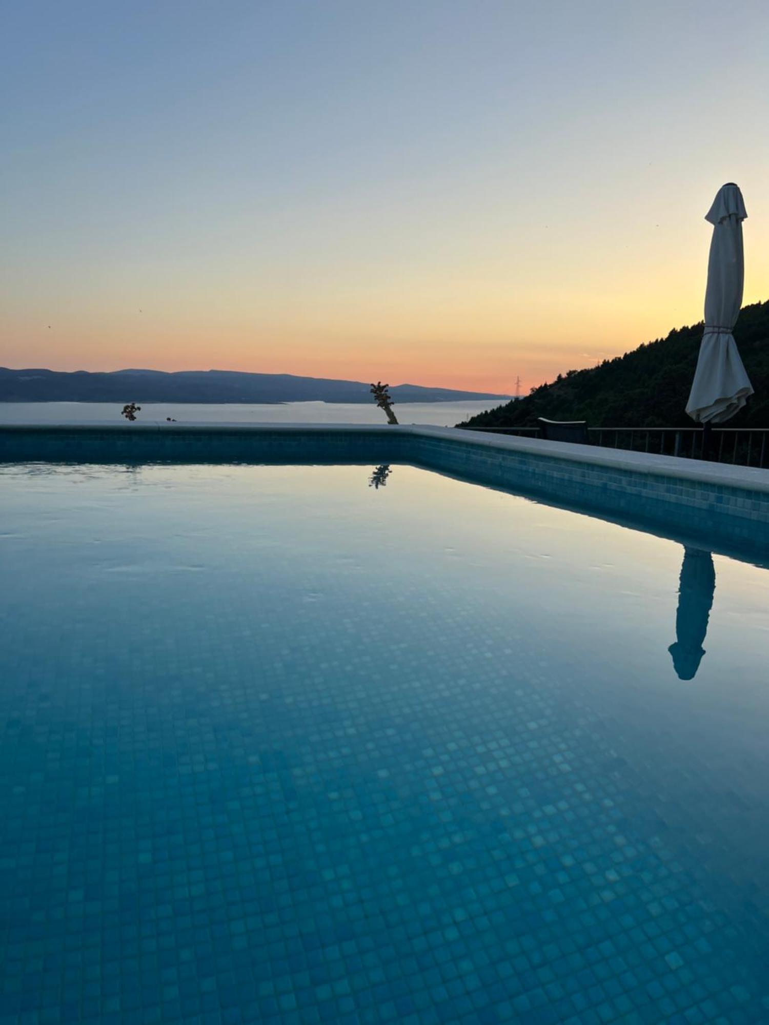 Villa Kristina - Ferienhaus Baska Voda - Topici, Private Outdoor Swimmingpool, Wifi Екстериор снимка